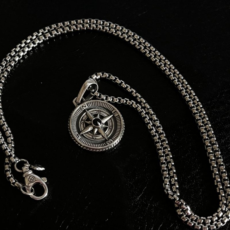 dy-compass-pendant-necklace