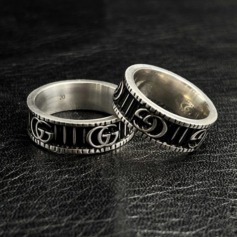 gg-engraved-icon-band-ring